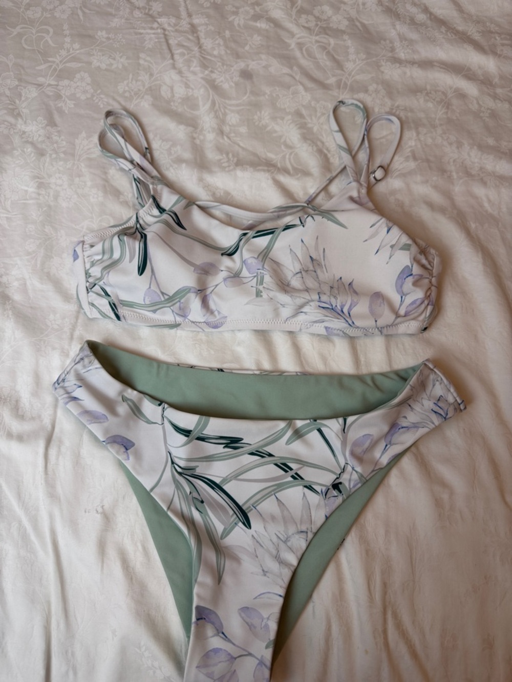 Cupshe Floral Print Two-Piece Bikini Set in Soft Green and White szM